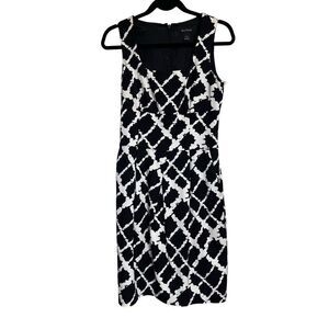 White House Black Market Dress Womens Size 2 Black White Trellis Sleeveless